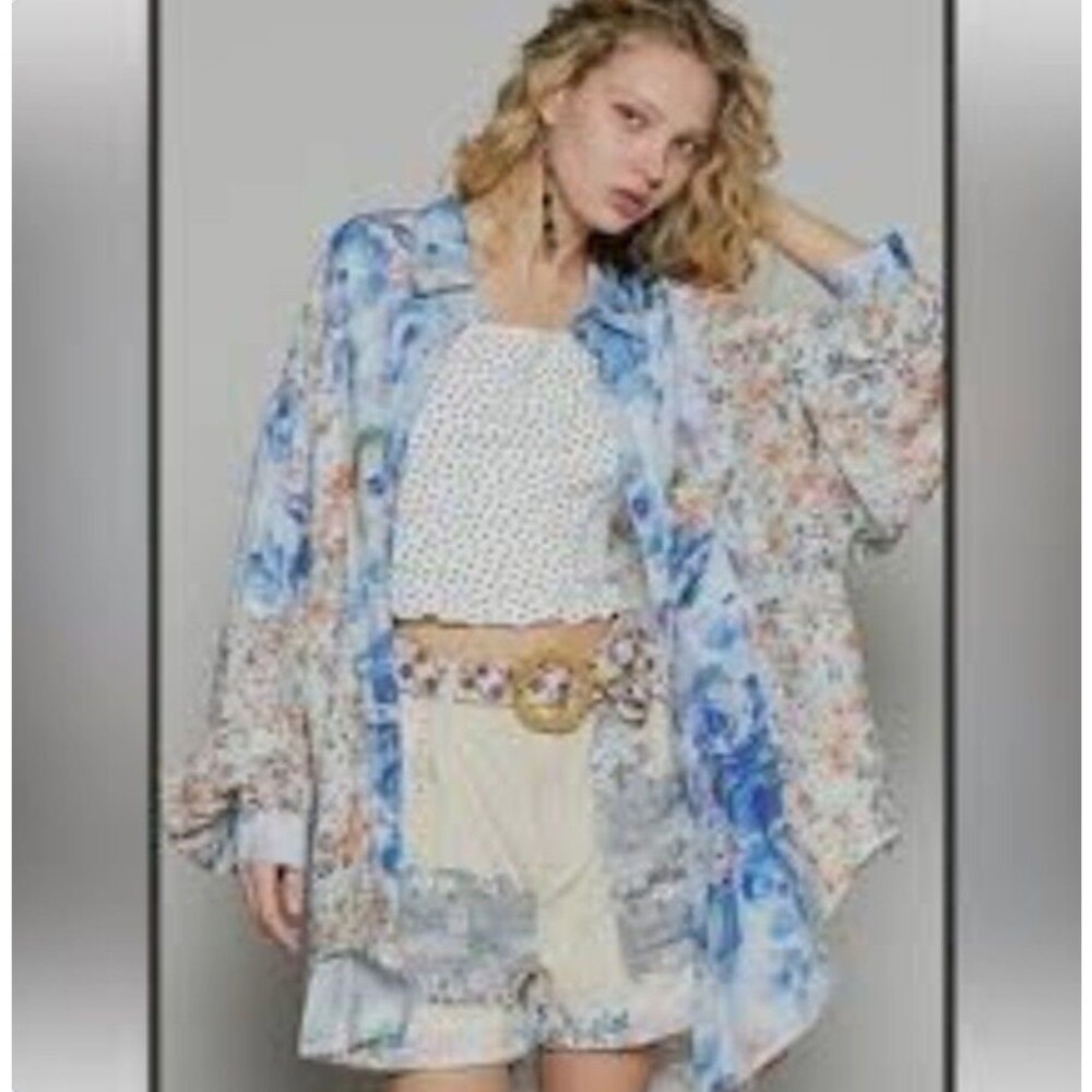 POL Women’s Oversized Flowy Mixed Floral Button Down Tunic Shirt Raw Trim S/M